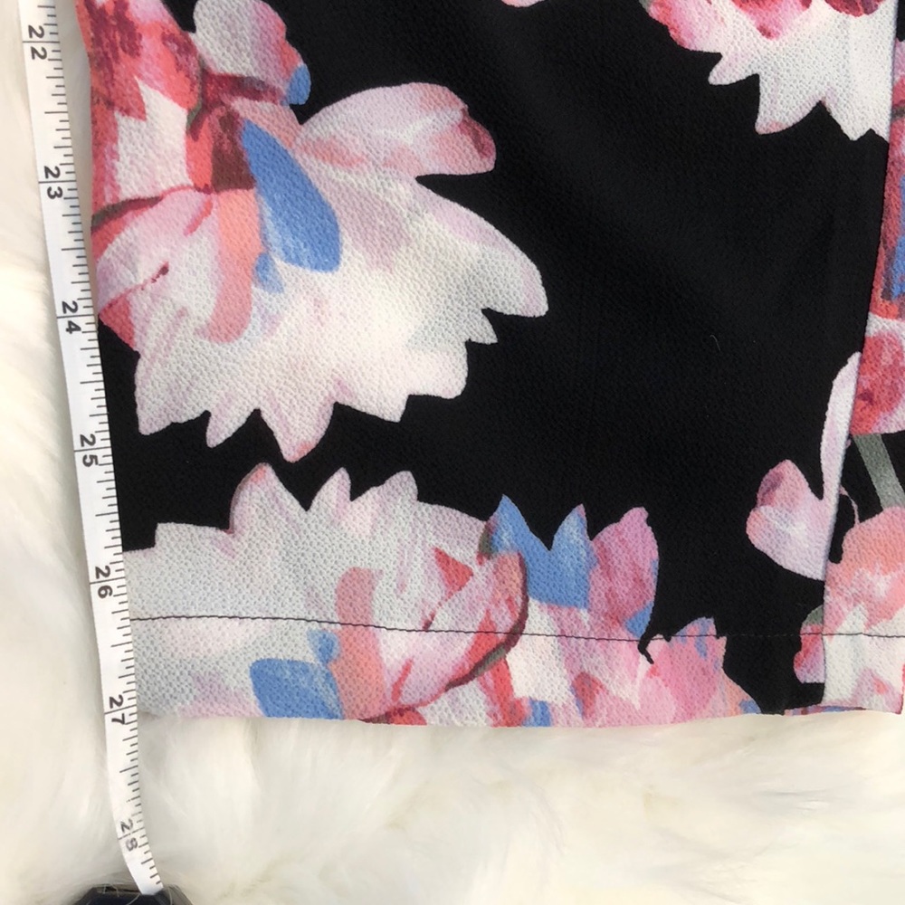 NWT Vince Camuto Floral Pants - Picture 8 of 8